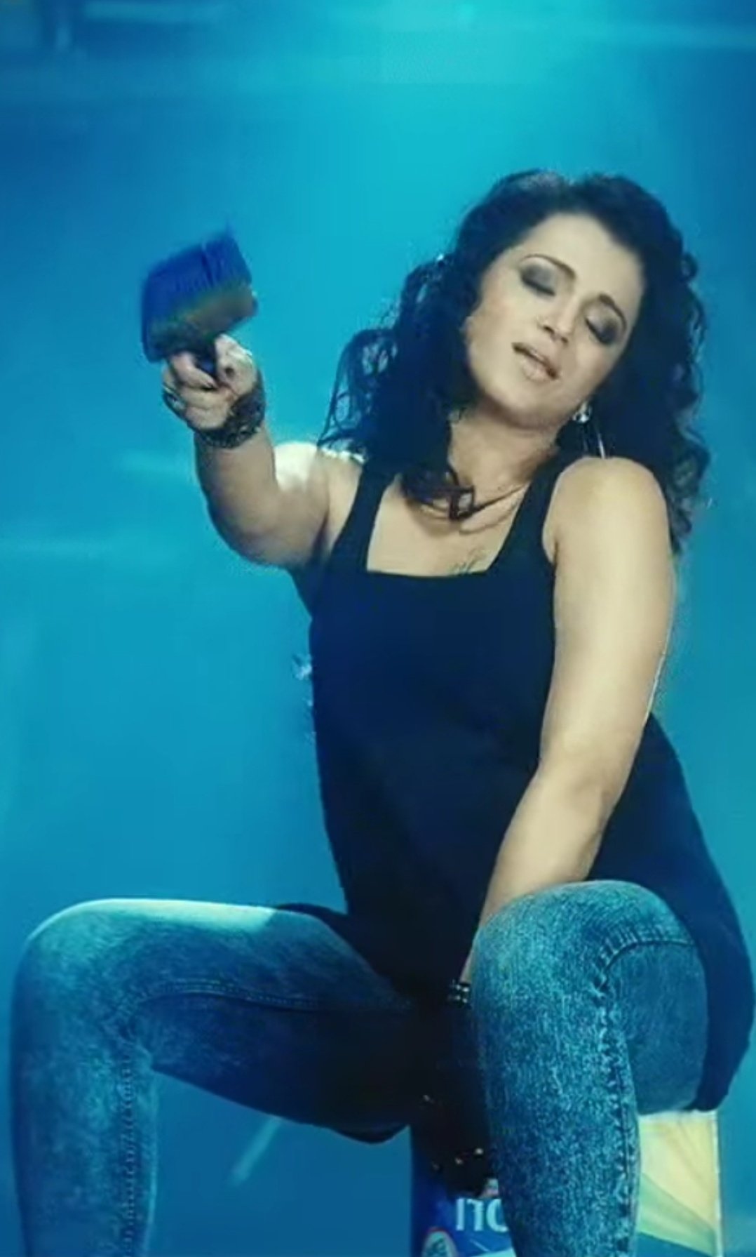 EsL71PxUcAEDPNk?format=jpg&name=large