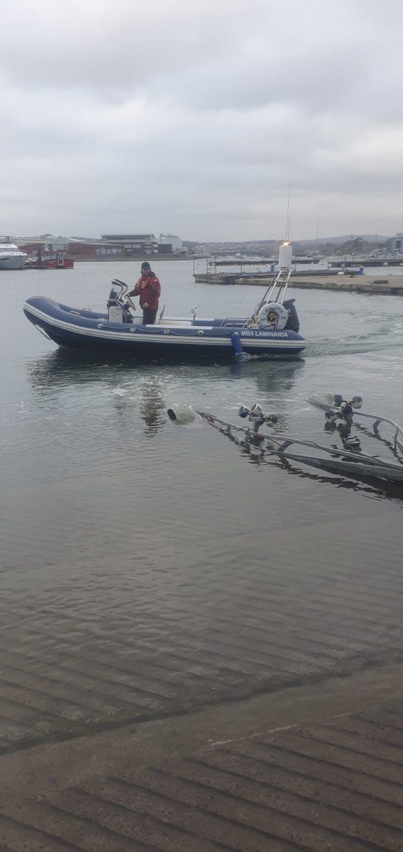 thembauk's tweet photo. Introducing our 5.8 m RIB Laminaria!! π€π¨ This rapid response craft can be easily mobilised to support research activities of our larger vessel @rv_mbasepia & provides a stable work platform for local inshore surveys. #MBASeaGoingTeam @CPRSurvey @MBAEcology @MbaCell https://t.co/3JTcc7AefI