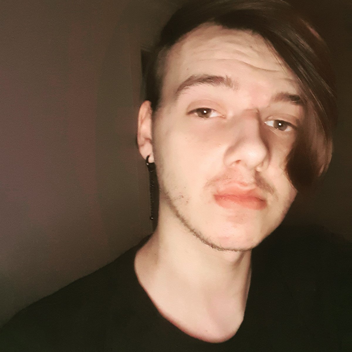 ShaunLvsYou's tweet photo. #NewProfilePic https://t.co/fevQ2c8IOk
