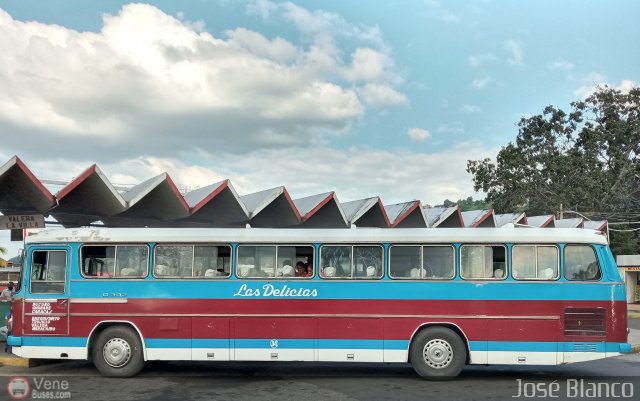 Venebuses's tweet photo. No te pierdas las fotos más recientes de los guerreros e inmortales, los #MercedesBenz #O302 de Transporte Las Delicias.
📸 by José Blanco
https://t.co/Kjx4mNml6L https://t.co/mfnFSKMK0P
