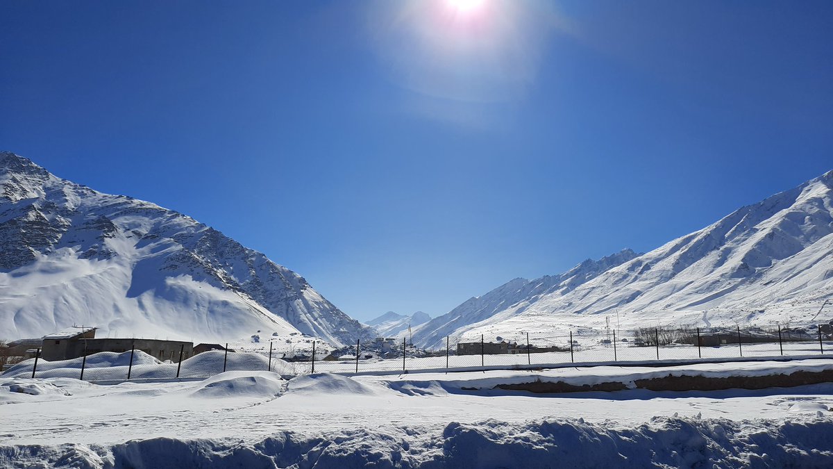 reachraajeev's tweet photo. #Zanskar valley in #Ladakh
#Snowing #subzerotemp #Winters https://t.co/3WPIreiwMG