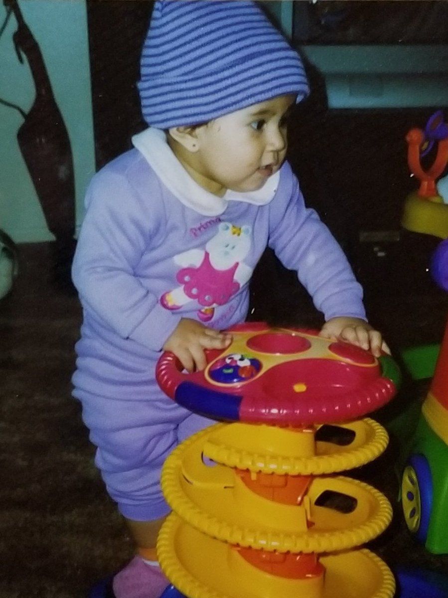 simp4manyjames's tweet image. #hellooldme peep at the beanie I've had for almost 18 years