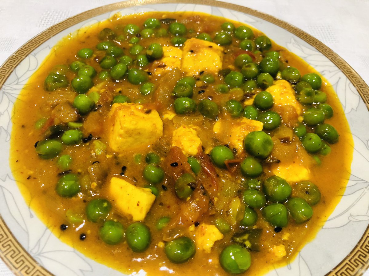 drkhuntia21's tweet photo. #DhabaStyle #MatarPaneer👌 made by your own #ChefCSK Any rating pls🤪 https://t.co/CMP7YyZRTd