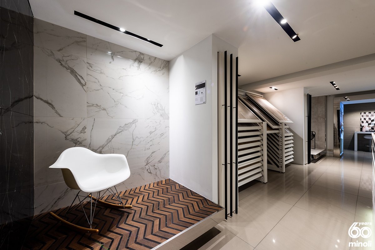 Marvel Calacatta Extra Display

minoli.co.uk/tiles/marvel-c…

Throughout 2020 the Minoli London Showroom ‘The Surface Within’ underwent major changes and improvements

The first display to be renovated was designed to showcase Marvel Calacatta Extra Lappato in format 75/75

#minoli