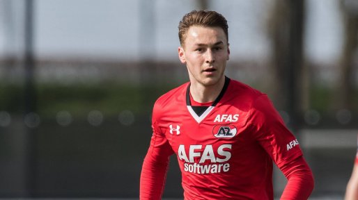 Teun Koopmeiners Koopmeiners is one of my favourite midfielders and players, he is very intilligent, fast in the head, a good Vision, is very versatile, & is destroying in the Netherlands, he is organizing the Game of AZ, and is a extremly good pen taker.