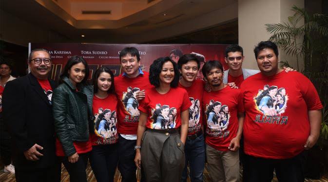 Woww mulai besok kamis 21jan, JUARA THE MOVIE bakal tayang di <a href="/NetflixID/">Netflix Indonesia</a> .. jangan lupa nonton yah! <a href="/CharlesGozali/">Charles Gozali</a> @MagMAEnt