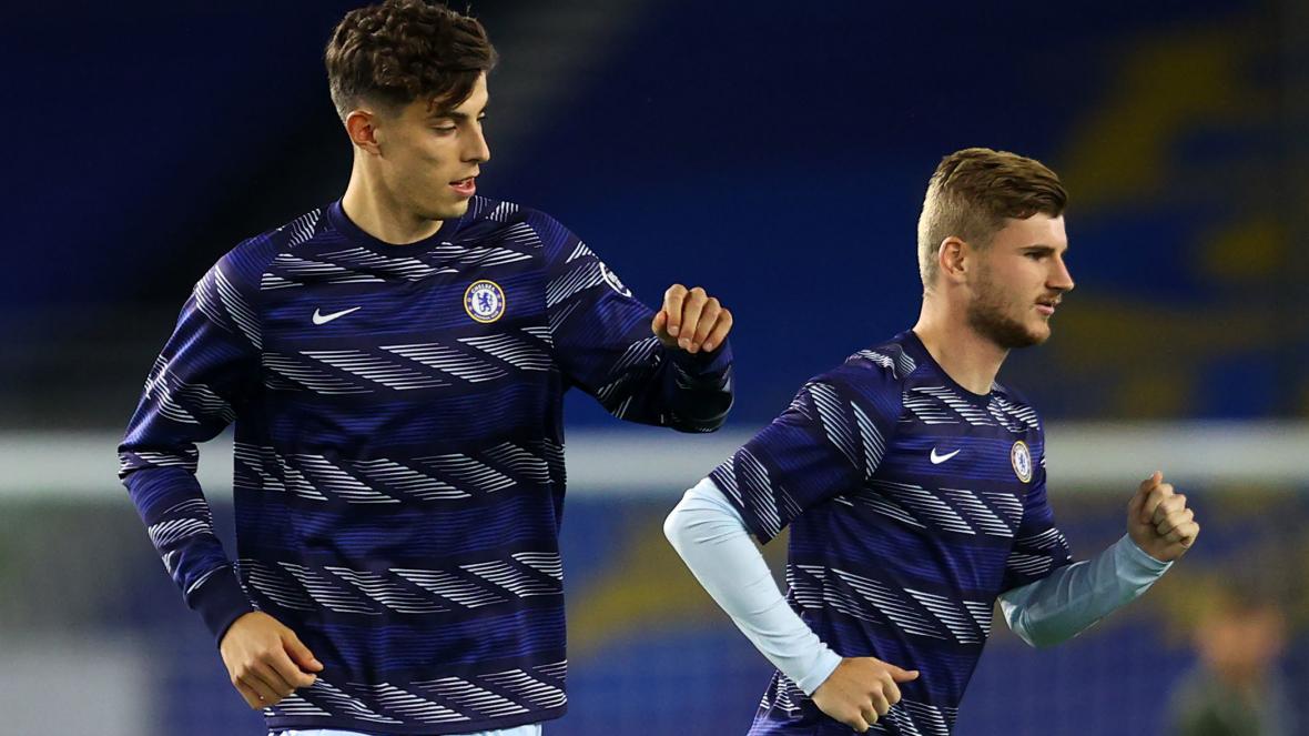 TrollFootball's tweet photo. When these duos play in the Premier League, you don't usually see goals. https://t.co/tD1xpVvjUH