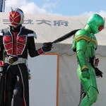 子供には見せられない？ヒーローショーのオフショット!