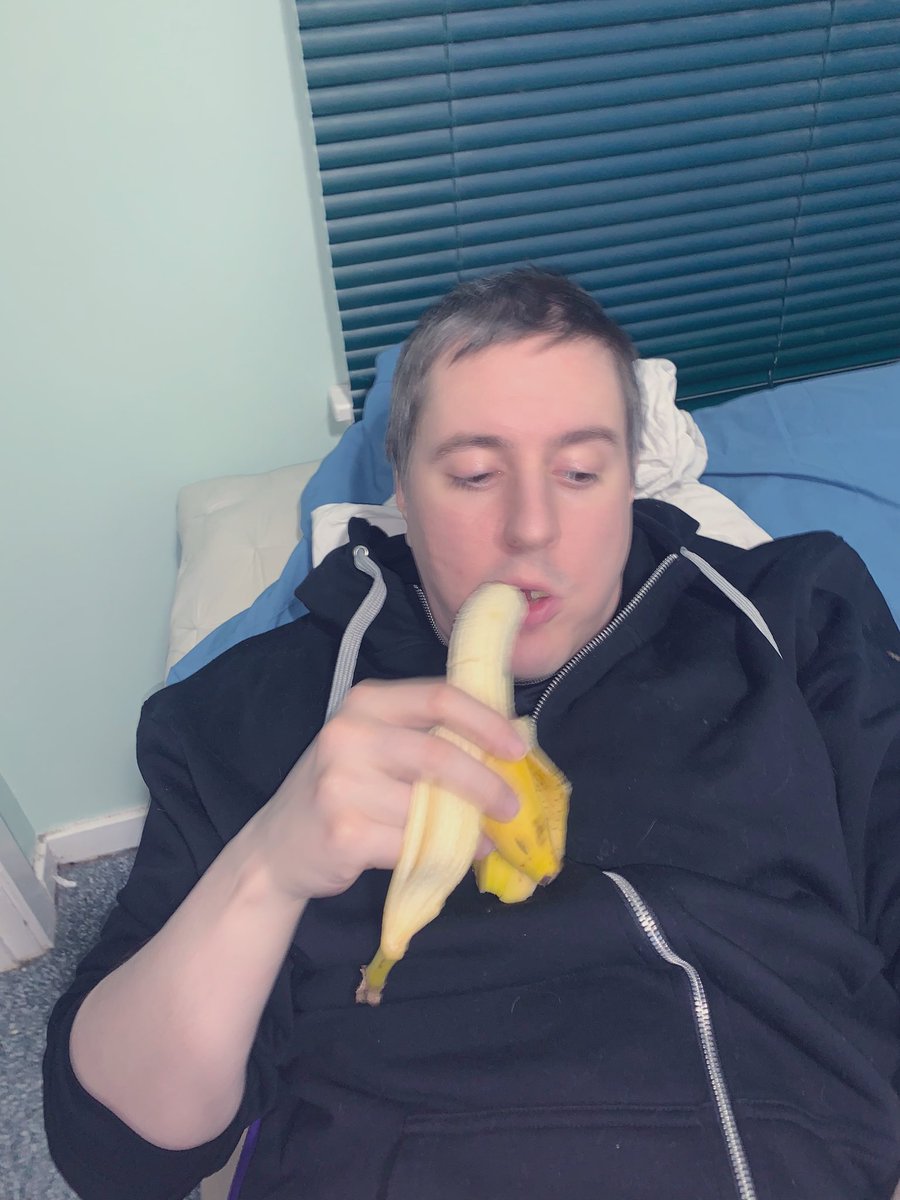 trevschan2's tweet photo. 🍌 https://t.co/E7lg56bmxY