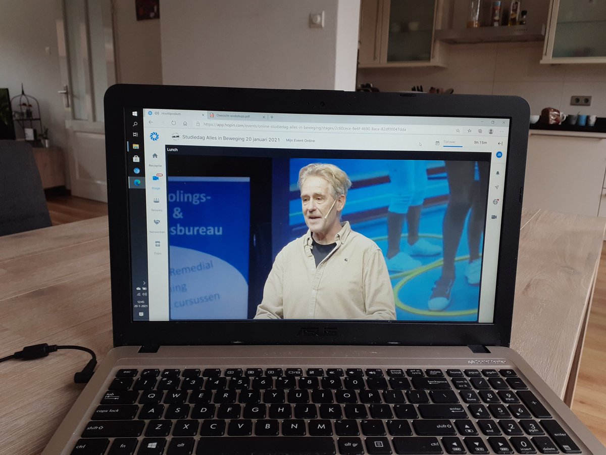 Mooie workshop van <a href="/peterheerschop/">Peter Heerschop</a> over beoordelen, verbinden en vooral; verhalen maken en ervaren tijdens studiedag <a href="/Basislessen/">Alles In Beweging</a>