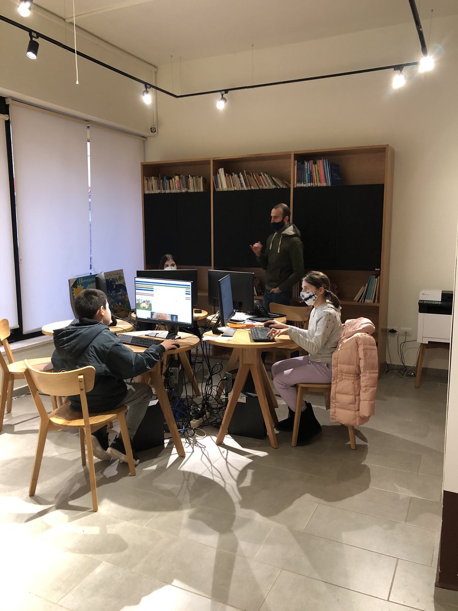 bibliotech_al's tweet photo. #Bibliotech-programi më i ri i @albania_unicef &amp; @BashkiaTirane është kthyer në hapësirën më cool për të gjithë fëmijët e apasioniuar pas teknologjisë. Edukim digjital, mjedise inovatore për start-ups &amp; hapësira miqësore me fëmijët falë @friendlywifi_al
👉🏻 https://t.co/gimhsUUfDf https://t.co/MSvde1O8c6