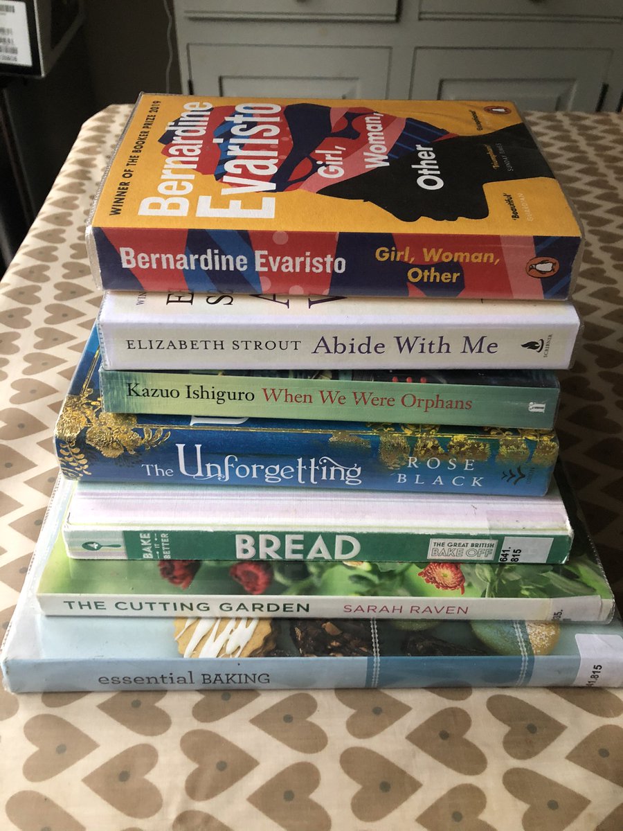 angelagill501's tweet photo. Thank you to the staff at East Grinstead Library. My day is now so much brighter. Books delivered to me at home.@WSCCLibraries #shielding #lockdown2021 #eastgrinsteadlibrary 📚📚 https://t.co/UXKliUj4UG