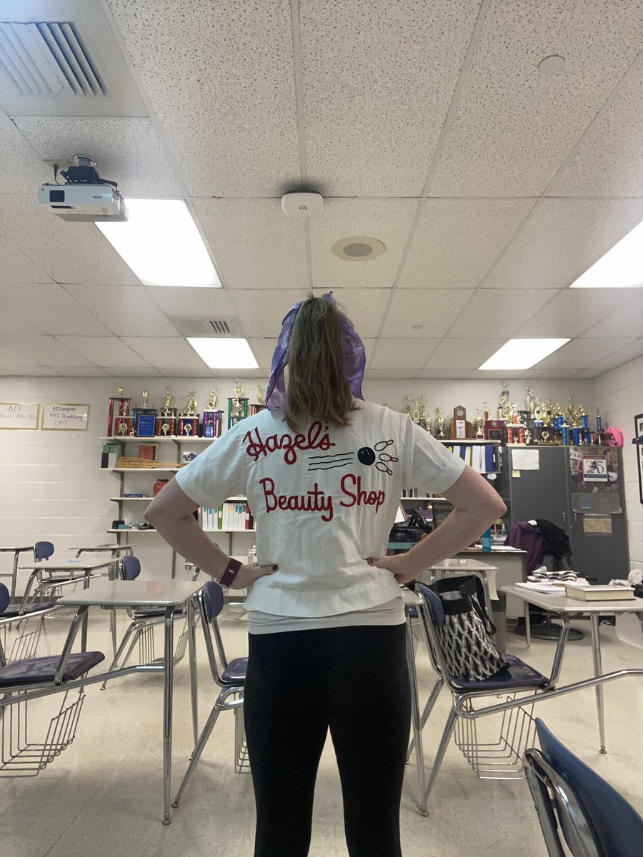 ToniMcKeeCCHS's tweet photo. Spirit week: Decades Day! Bowl a strike and dress the part! Go Camels! #Camelpride #proudtobeacamel @CamelPride @camelstrack @CamelsXc @principalritter @hm_phelps https://t.co/IzcToFElJj