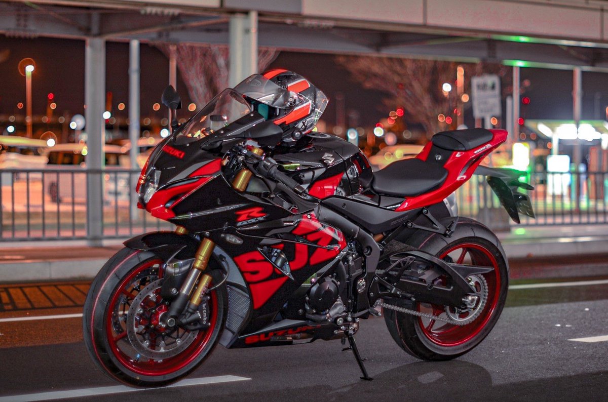 sakurahime_3434's tweet photo. いよっしゃぁぁぁぁ！！
2021年1月18日
GSXR1000R l9 2019
遂に納車されました！！！！
憧れのバイクに乗れて凄く幸せです🥰
大事に大事にカスタムしたりツーリングしたりします！
改めてさくらひめをよろしくお願いします🙇‍♂️🙇‍♂️
#GSXR1000R
#バイク乗りと繋がりたい https://t.co/ZWdBbVYDmZ