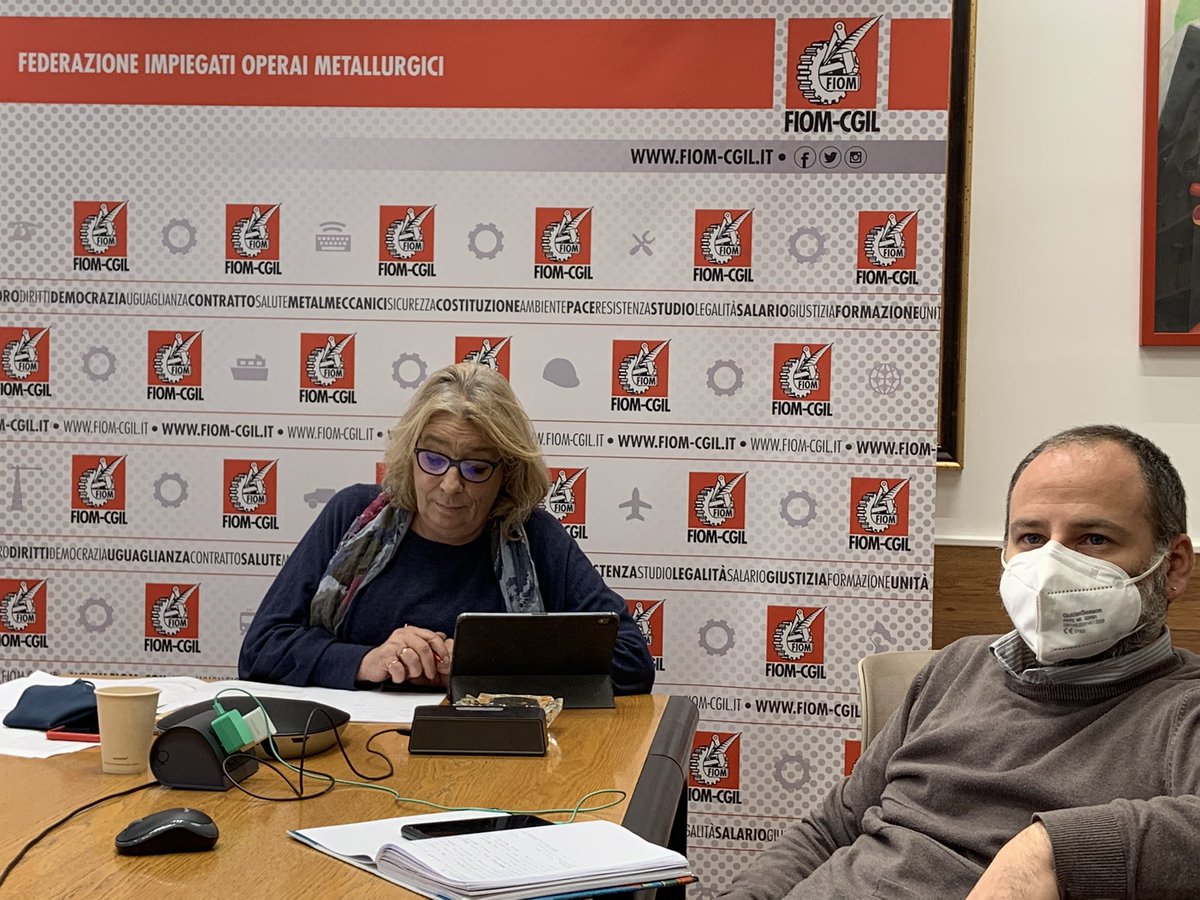 fiomnet's tweet photo. 🚘⚙️ #FcaPsa
Iniziato poco fa, in video conferenza, il primo incontro tra i sindacati e il nuovo amministratore delegato di #Stellantis Carlos Tavares. La #Fiom c’è! https://t.co/XYFor5Y0Pd