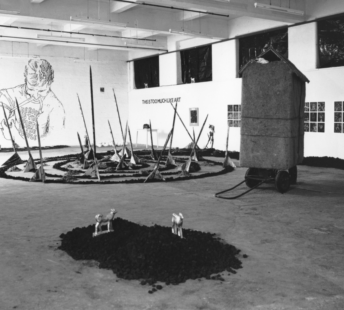 Dankidner's tweet photo. Great Opportunity: @ChisenhaleGal and @KingstonSchArt are pleased to welcome applications for an AHRC-funded PhD studentship: ‘Making, Unmaking and Remaking History: Exhibition Programming at Chisenhale Gallery in the late 1980s.’ 

More info here: https://t.co/EIoWmRkIxF https://t.co/YrjkKeZGDo