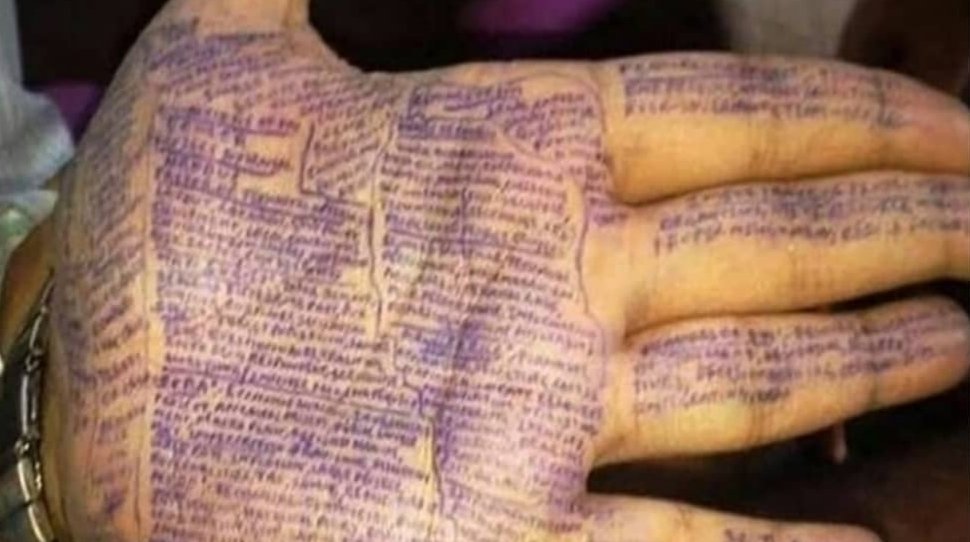 ShoaibBharwana's tweet photo. Ready for on campus exams now 😀
#StudentsDemandOnlineExams https://t.co/hywsscFPhe
