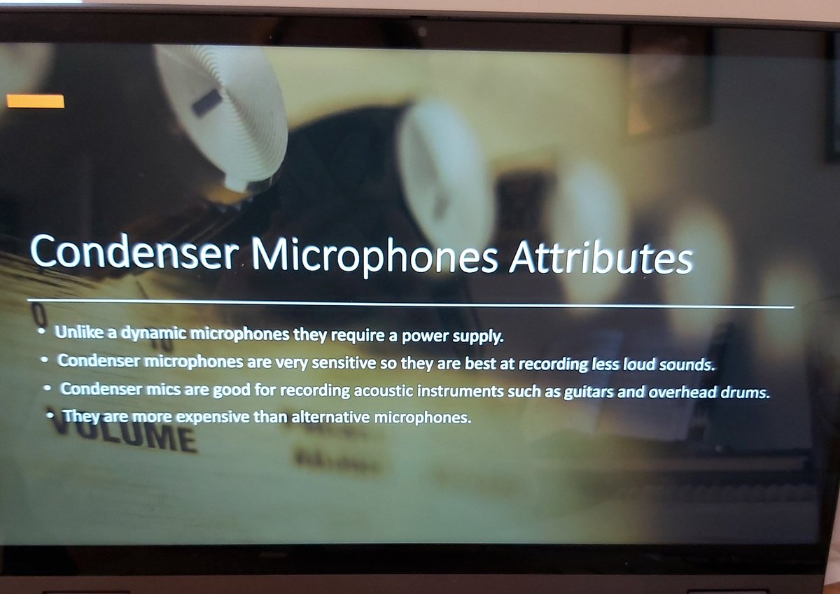 ArtsQahs's tweet photo. Some great projects coming in from S3 Music Tech who are researching different microphones this week 🎤 https://t.co/8qo26j9qlH