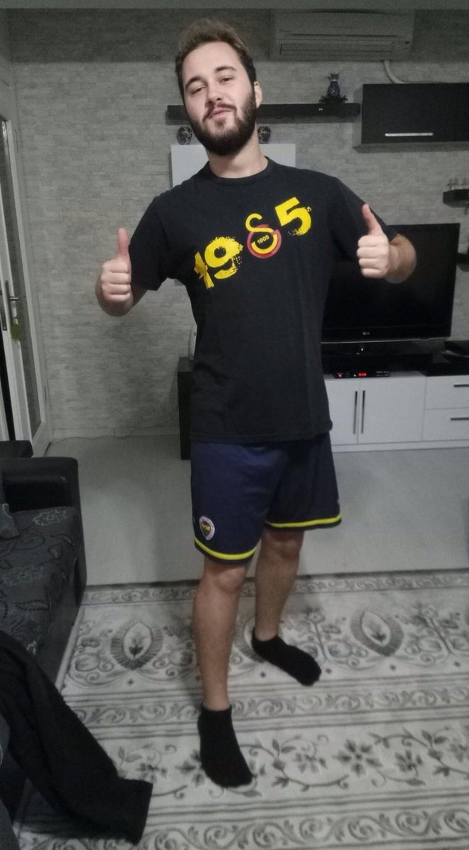 dailykaan's tweet photo. Kaan Kodaman'ın göbek adının Objektiflik olduğunu biliyor muydunuz? https://t.co/5V8pZqpVNc