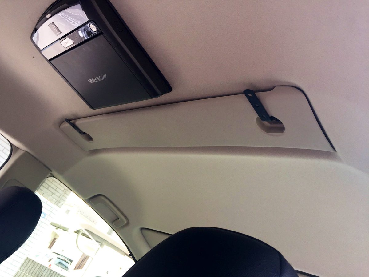 ぽいろー センターカーテンのレール取付 どうしてもまだ車に穴を開けたくない から純正フック部分を使用 1000円以内で完成 カーブ完璧 作業楽しすぎた デリカ デリカd5 車中泊 車中泊快適化 Diy 間仕切カーテン センター ぽいろー センターカーテンのレール取付 どうしてもまだ車に穴を開けたくない から純正フック部分を使用 1000円以内で完成 カーブ完璧 作業楽しすぎた デリカ デリカd5 車中泊 車中泊快適化 Diy 間仕切カーテン センター
