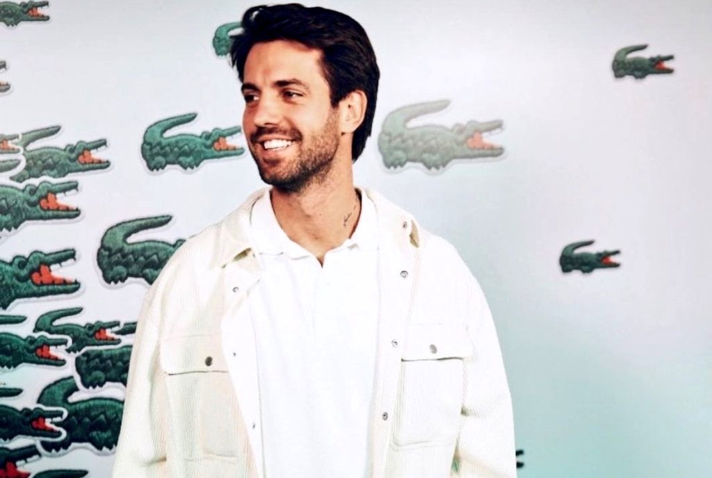 _ItsAndyhere_'s tweet photo. Grazie lacoste 🐊✨🔝 #SerkayTütüncü #Croccrew https://t.co/pZ8CJun9LU