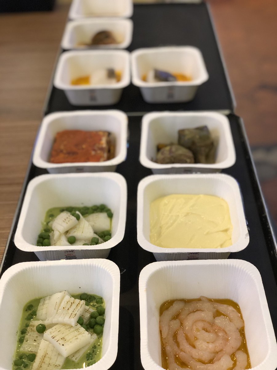 CaponataWeb's tweet photo. Il meraviglioso #delivery di @mpchef ! Anche in #zonarossa dispensa grandi emozioni! https://t.co/ryZg9WwWFo