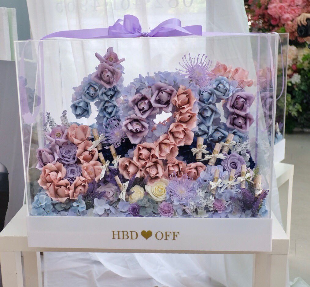 OGChinababii's tweet photo. Happy birthday Off 👴💚💚
@off_tumcial 🎂🎂🎂
We hope you like our gifts🎁🎁🎁we will always be on you side,never 30 years 💚💚💚

Thanks for  🙏🙏🙏  @jajaflowers_ @Mirror_org  @offgun_family  
do everything for OFF 

#ทัมเชียล30ยังแจ๋ว
#HappyTumcialDay2021
#ออฟจุมพล https://t.co/vZmLGBpXP2