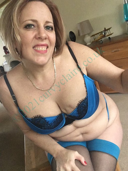 Something about this satin lingerie #satin #holdups https://t.co/30KhI2QOdE<a href="/tag/satin"class="tags">#satin</a><a href="/tag/holdups"class="tags">#holdups</a>