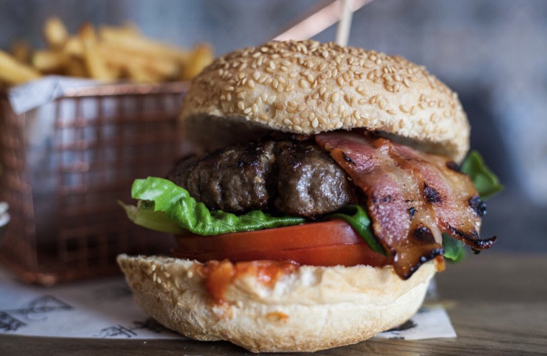 DinesApp's tweet photo. Lockdown cravings‼️
Get your hands on this scrumptious filling burger. Or perhaps you fancy something else?? Whatever you’re craving, get the #Dinesapp and see what local cuisines are doing deliveries or click and collect near you! #food #lockdown #delivery https://t.co/HaqcysyXf8
