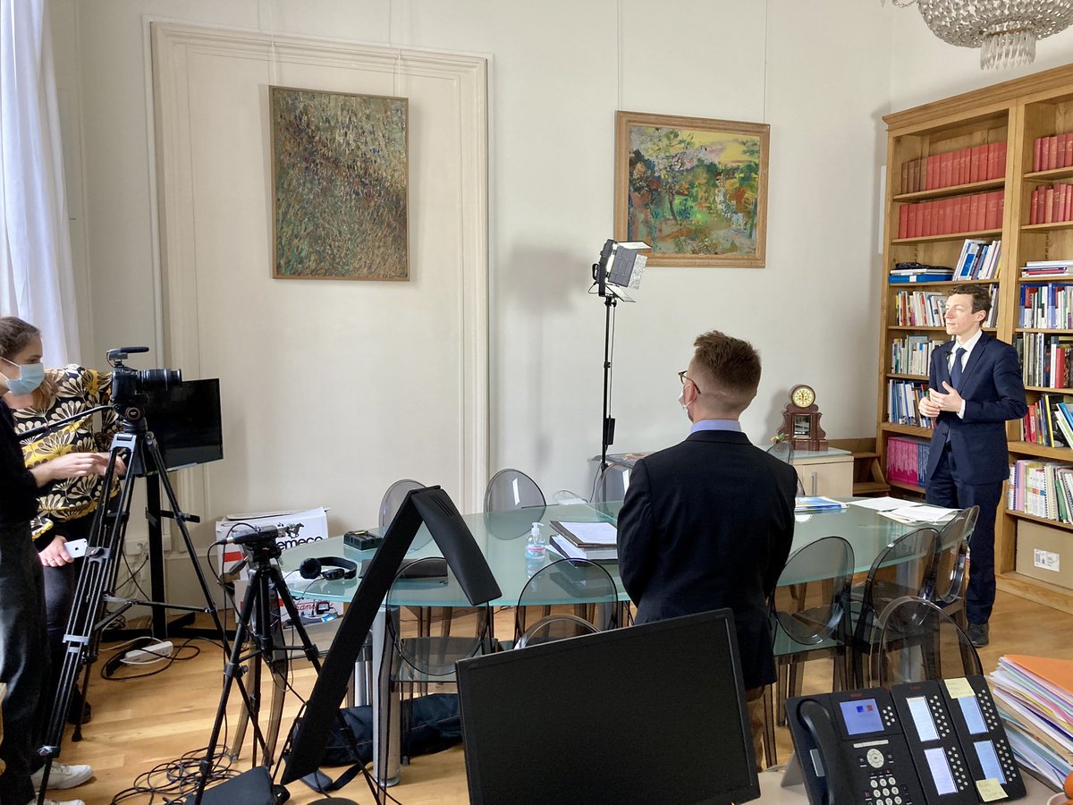 ggrandjean's tweet photo. Avec @EdouardGeffray DGESCO @education_gouv, Thierry Mathieu pdt @aji_france et agence Carrement pour préparer #webinaire #RSE en #EPLE de demain. Un message fort sur rôle des gestionnaires dans la réussite scolaire. https://t.co/CVO7x7nN5R