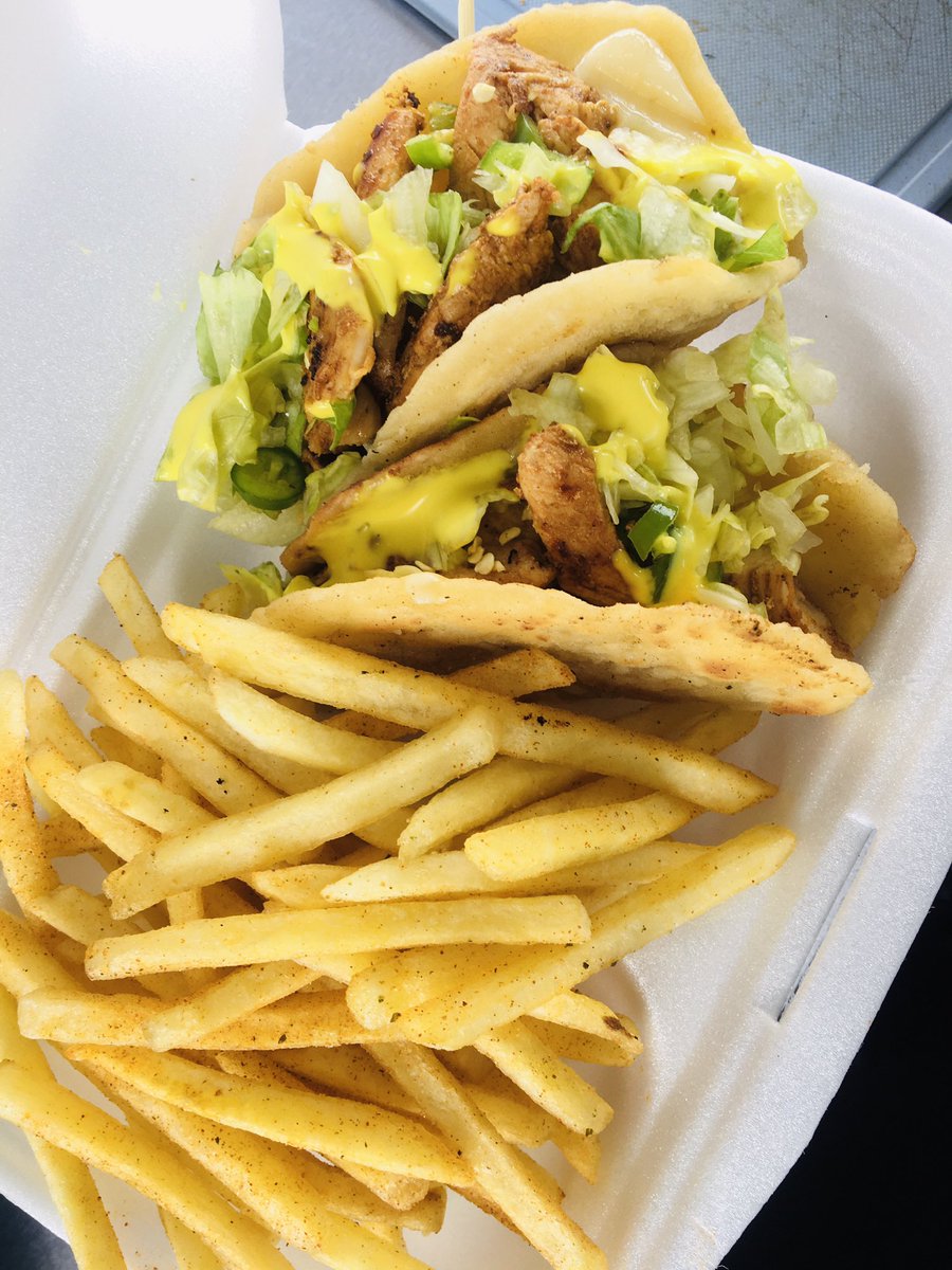MFoodbar's tweet photo. Matt Foodbar hits you were you like it😋😋#lunch #tacos #food #mattfoodbar https://t.co/p97u00jQhK