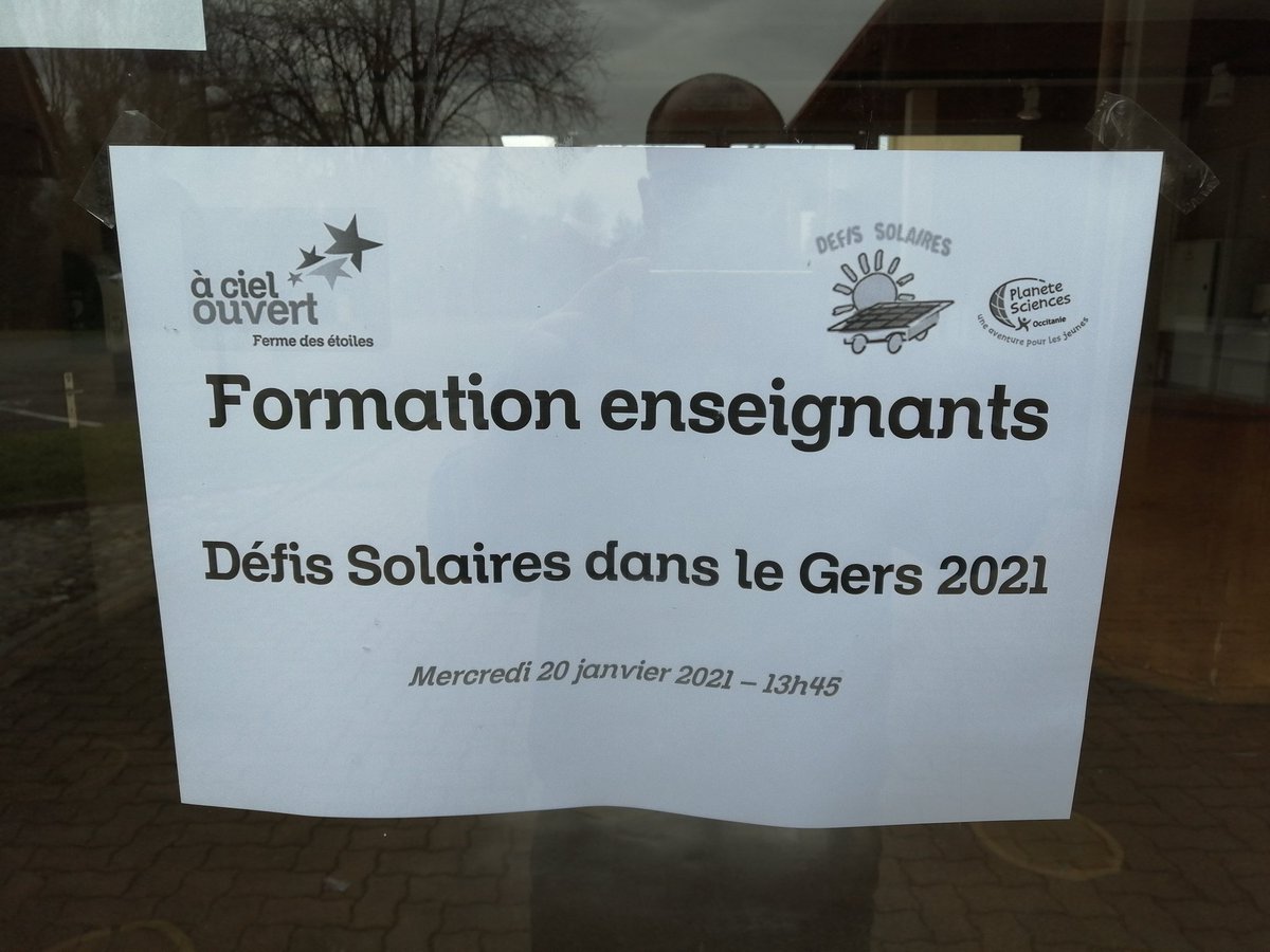 KaptainGalaxy's tweet photo. Cet après-midi, formation #DéfisSolaires pour des enseignants du #Gers qui ont inscrit leurs classes au projet.
Au programme : présentation de la journée de valorisation, apports théoriques et pratiques, avec notamment une petite révision des bases en électricité... https://t.co/1LxpiR90Zp