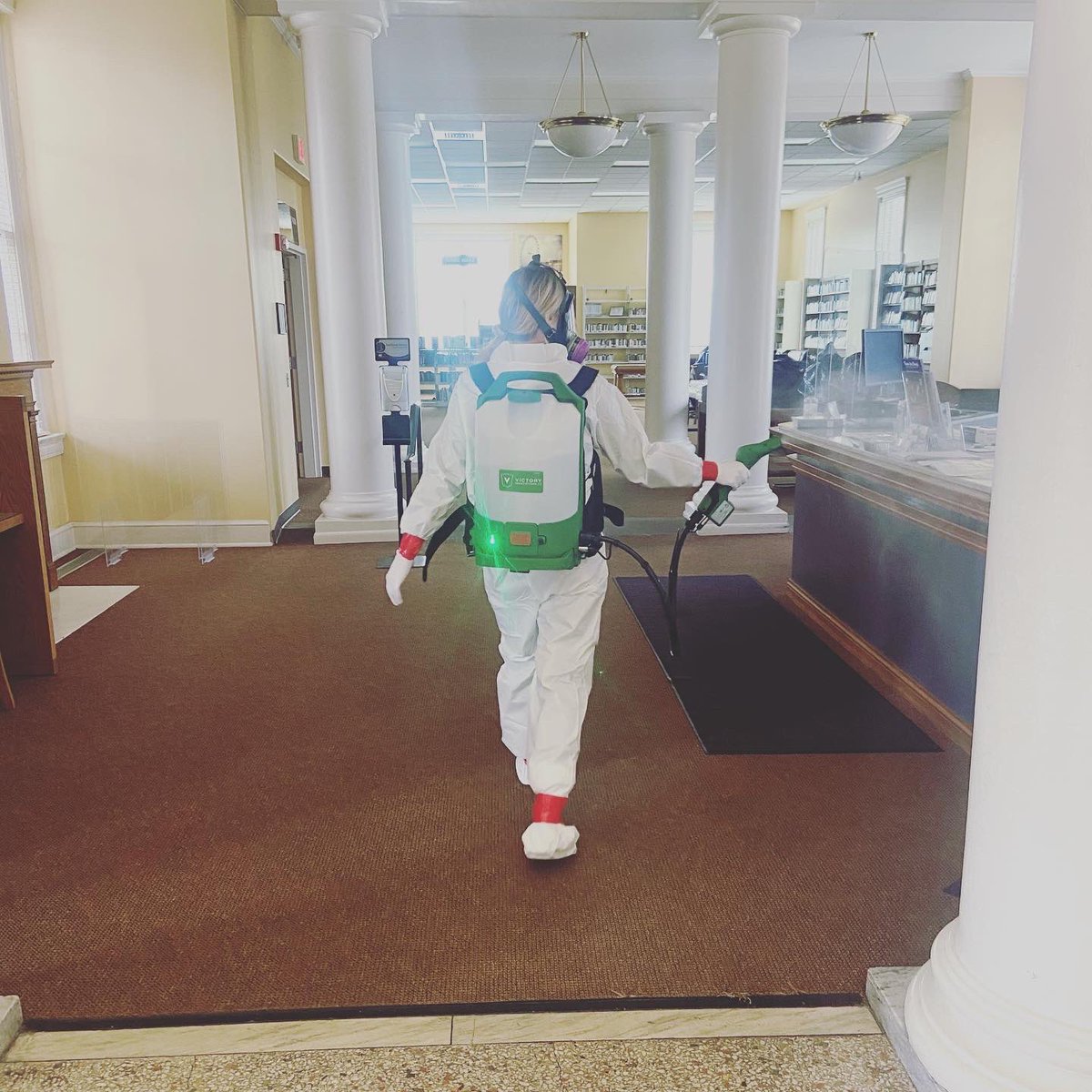 servprolexky's tweet photo. How clean is your commercial property? #SERVPROclean is the best way to go! #SERVPRO #alwaysheretohelp https://t.co/fn6DF7ygM3