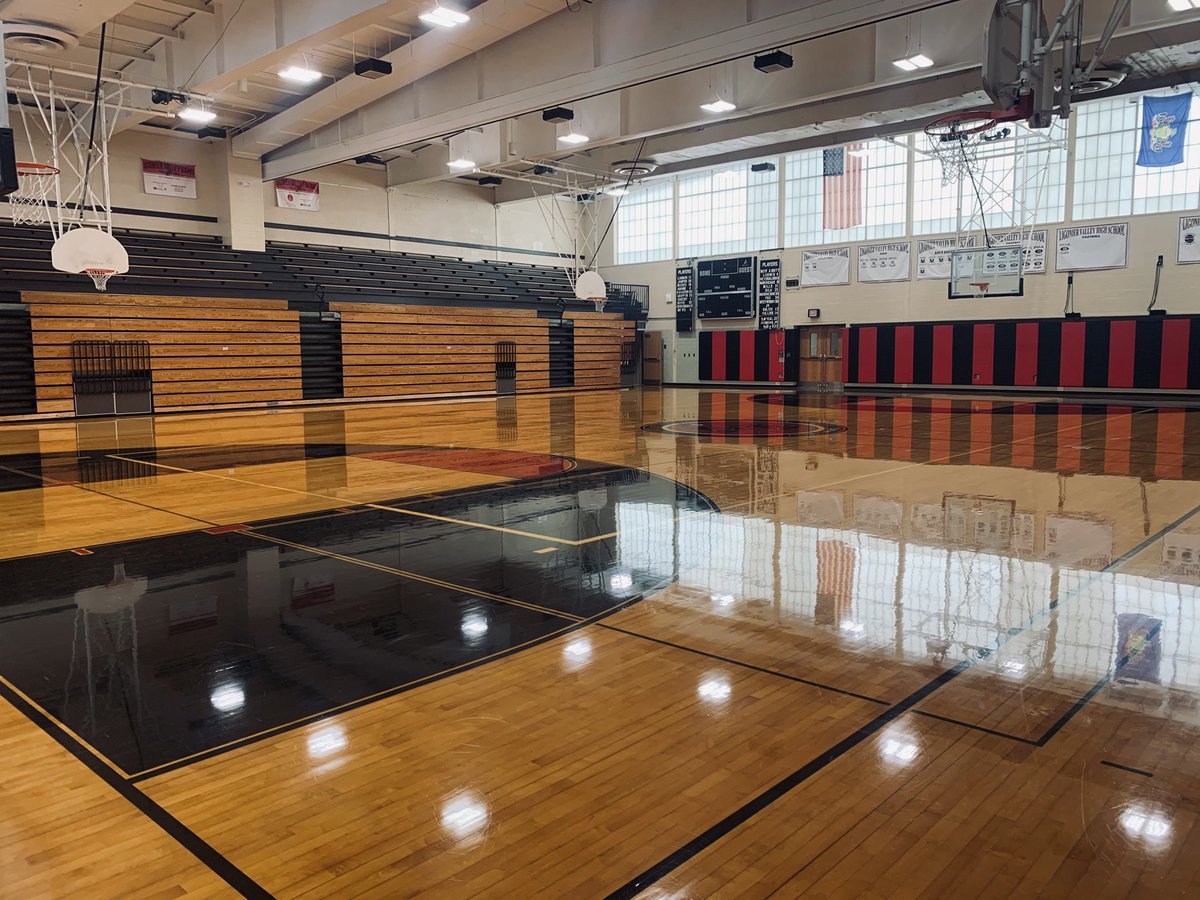 lv_ladyrams's tweet photo. Your Lady Rams are 8 practices in and 3 away until their first game of the season! #finally #gorams #letsplayball #workinprogress #staytuned https://t.co/BVKAQFhKEC