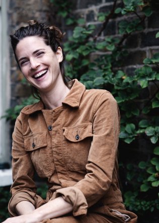 Chisenhale Dance (@chisenhaledance) on Twitter photo We loved listening to this podcast with Sarah Vermont and CDS Member <a href="/FloraMWW/">FloraWellesleyWesley</a>, about Laugh Time With Flora.
These regular online Laughter Yoga classes seek to reap the emotional and physiological benefits of laughter.
sarahvermont.co.uk/?p=392
photo: Camilla Greenwell We loved listening to this podcast with Sarah Vermont and CDS Member <a href="/FloraMWW/">FloraWellesleyWesley</a>, about Laugh Time With Flora.
These regular online Laughter Yoga classes seek to reap the emotional and physiological benefits of laughter.
sarahvermont.co.uk/?p=392
photo: Camilla Greenwell