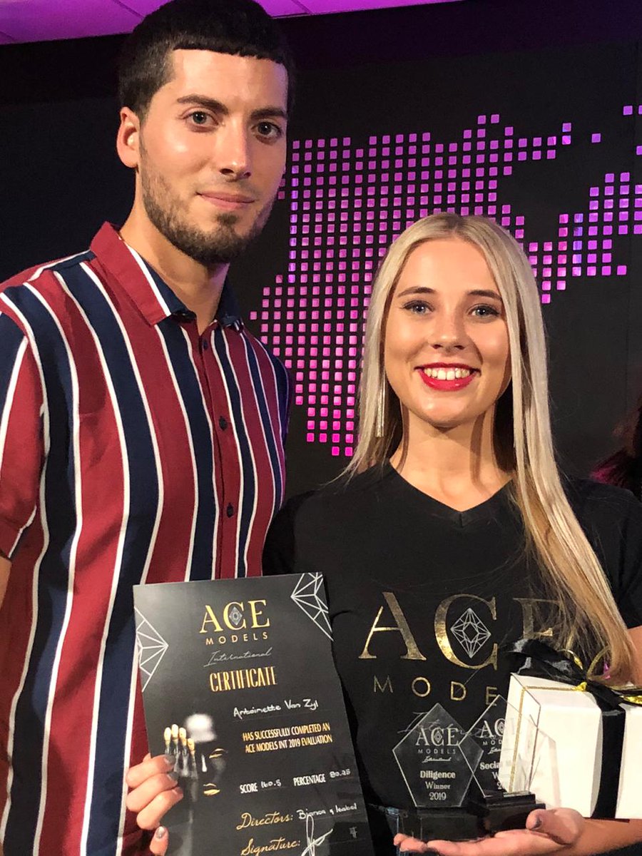 Ana22541985's tweet photo. Tbt 2019 year end show Ace Models International ✨👑
#pageant #gift #model #runwaymodel #win #pageantry #prize #pageantlife #handmade #modeling #runwayfashion #art #pageantgirl #love #beautypageant #vegansofinstagram #giftshop #modellife #runways #prizewheel #runwaybride https://t.co/EFROqcJ4jZ