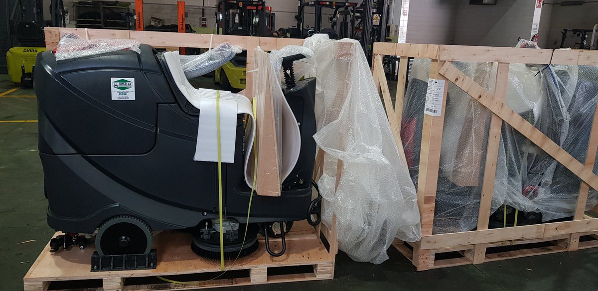 JUMACAR realiza la entrega de 7 fregadoras marca VIPER