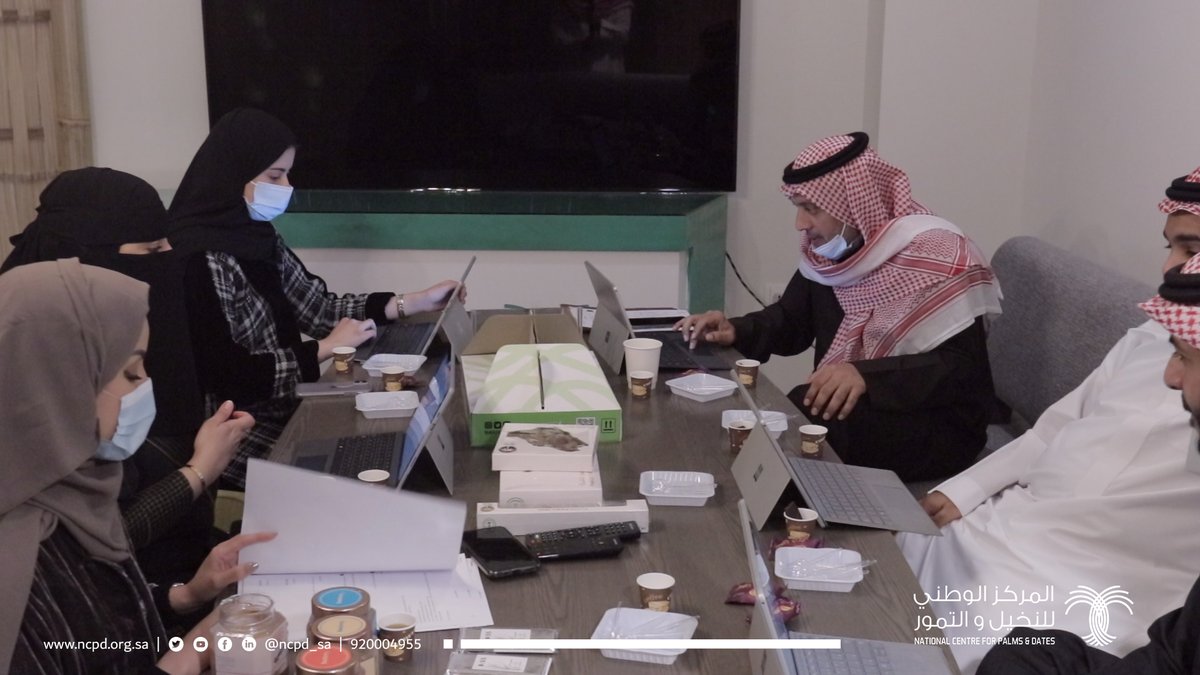 NCPD_SA's tweet photo. ثريد | 

بدأ العد التنازلي للإعلان عن الفائزين بمسابقة أفضل منتج التي ينظمها #المركز_الوطني_للنخيل_والتمور، وتجري لجنة التقييم جلسات مكثفة واختبارات دقيقة لترشيح المنتجات الفائزة حيث قدمت الشركات منتجات مميزة جعلت المنافسة شرسة على المراكز الأولى https://t.co/plRlBH3nFw