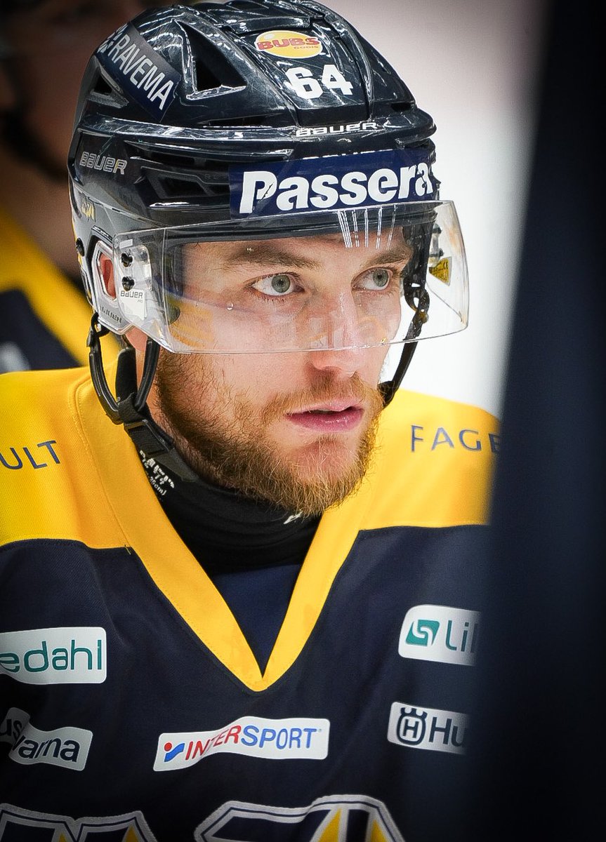 Hv71 On Twitter Har Kommer Nagra Bilder Fran Traningen Ikvall Kommer Hv Podden Med Thomas Lindster Och Daremellan Kommer Ocksa Nagot Hv71 Https T Co Osca5wzwms