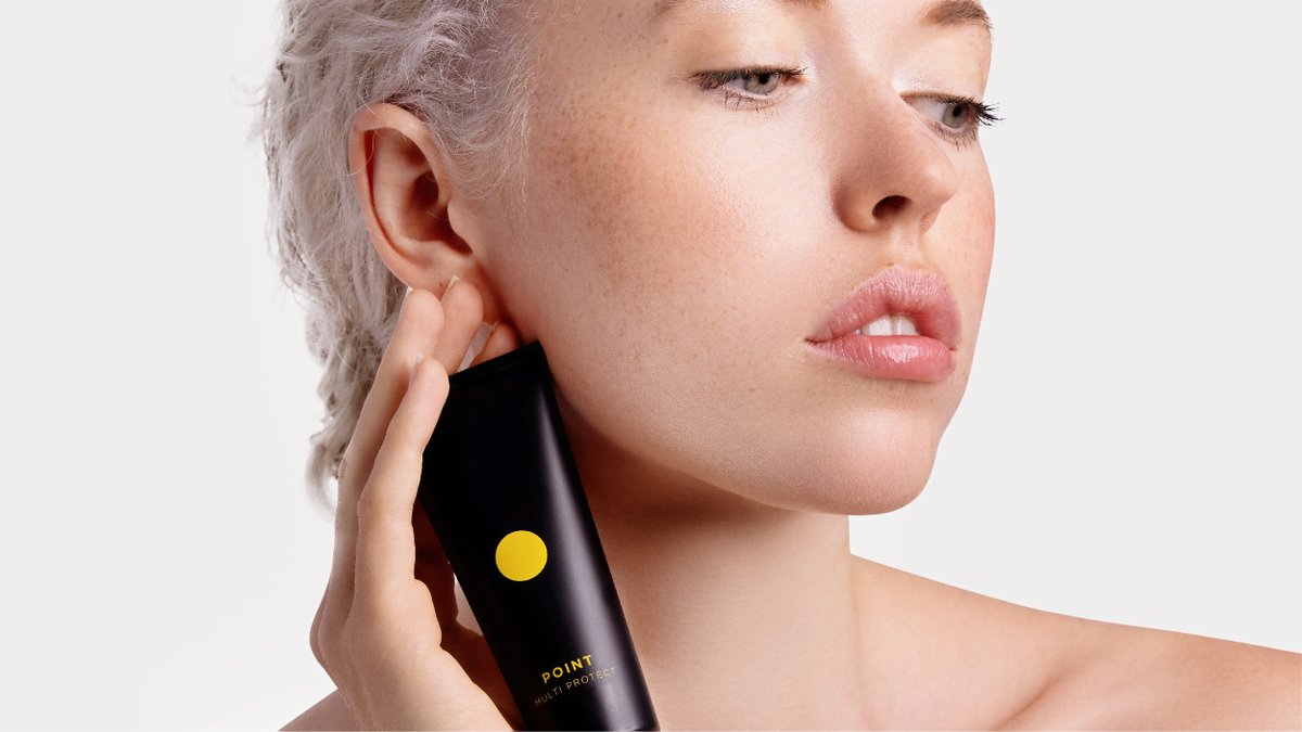 Our POINT multi protect contains an anti-pollution agent that protects skin cells from daily environmental aggressions preventing wrinkles, pigment spots and inflammation. Suitable for all phototypes. 

Apply in the AM after cleansing over your #pHformula recovery or serum.