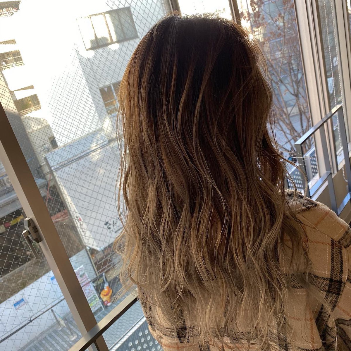 京都美容室 ハイトーン 外国人風 派手髪 バレイヤージュ 美容師 Street Streetfashion Follow Like4like フォローミー カラーモデル募集 モデル 可愛い W Salon