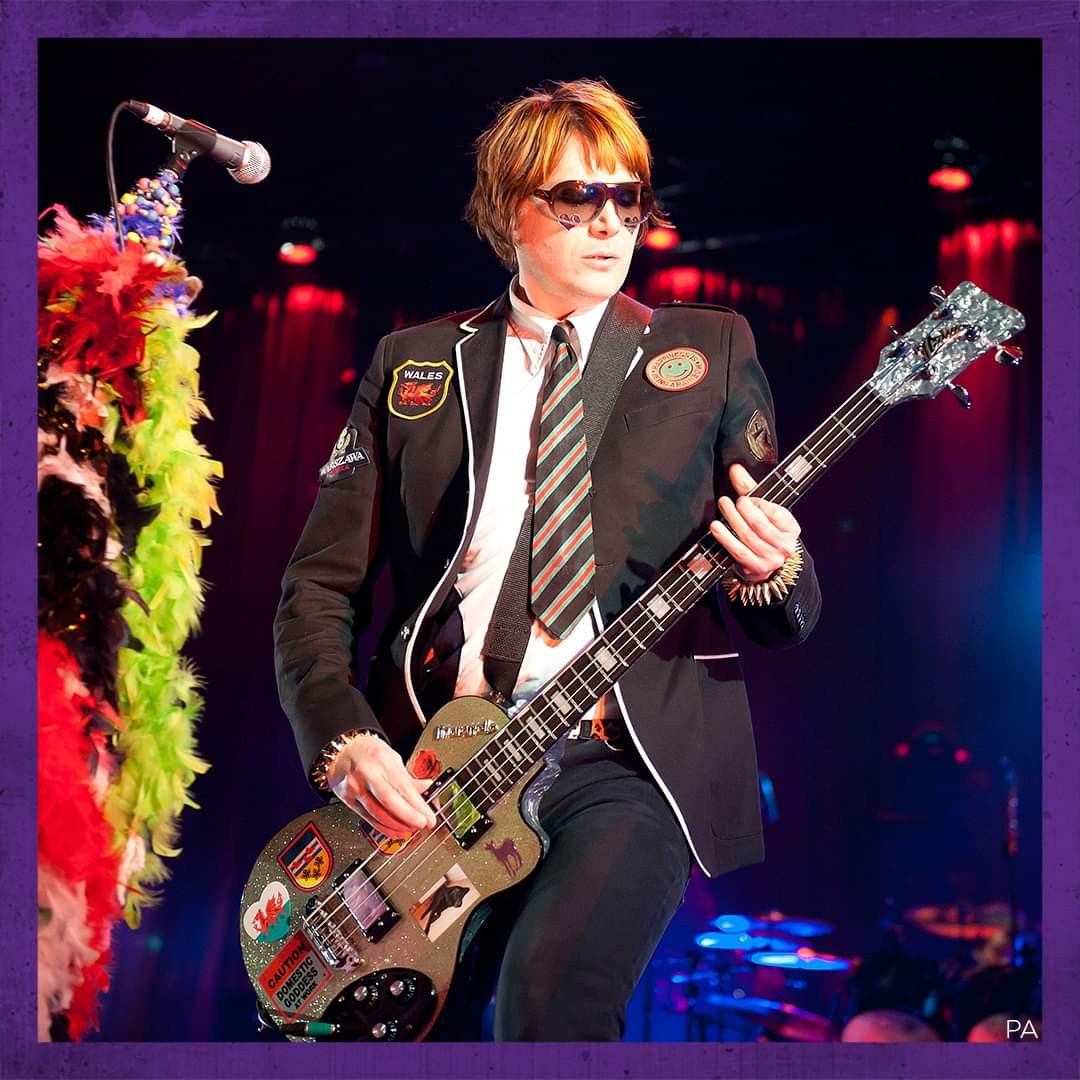 Happy birthday Nicky Wire 