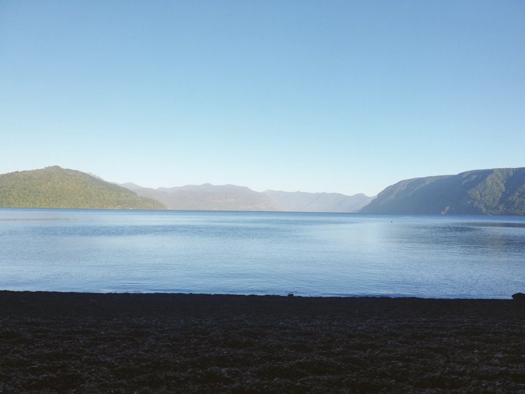 Edith_isabel's tweet photo. Los lagos son públicos #LagoColico https://t.co/eCVPWFjadk