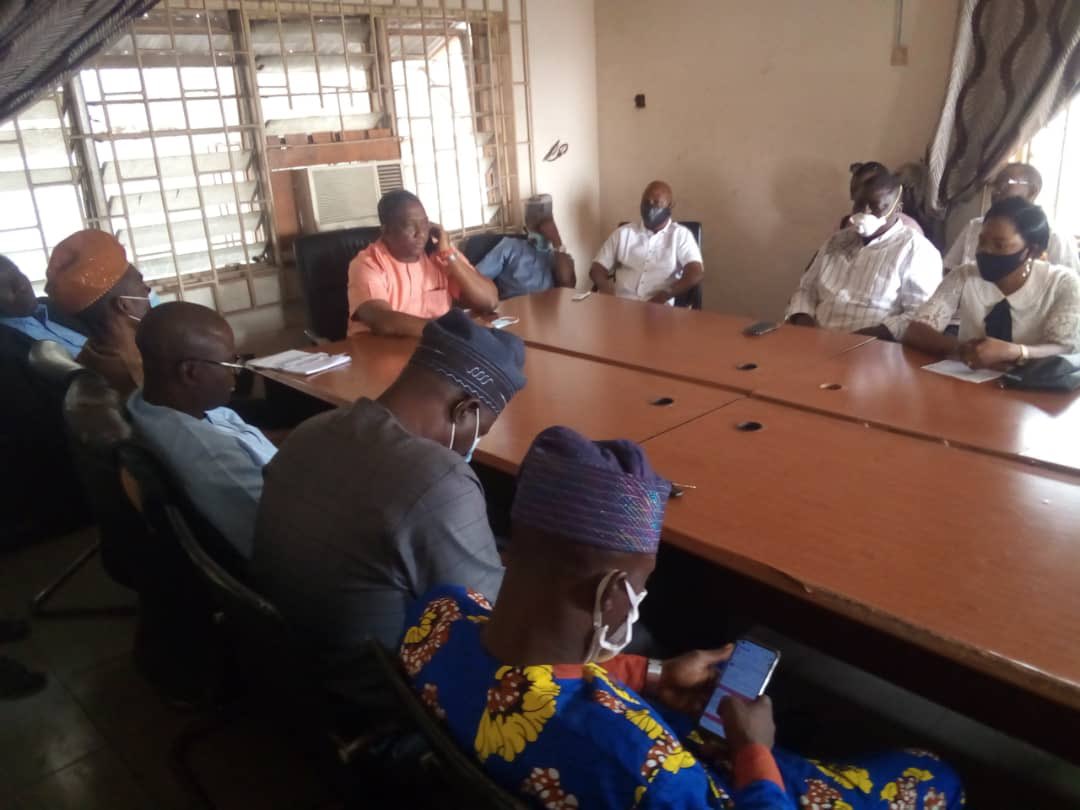 oyowma's tweet photo. Earlier this morning, Our chairman had an interactive meeting with compactor owners for intervention. @seyimakinde @Ibadanpride @Iam_lammy @Slaypappii #keepoyostateclean https://t.co/P4JVxYEj96
