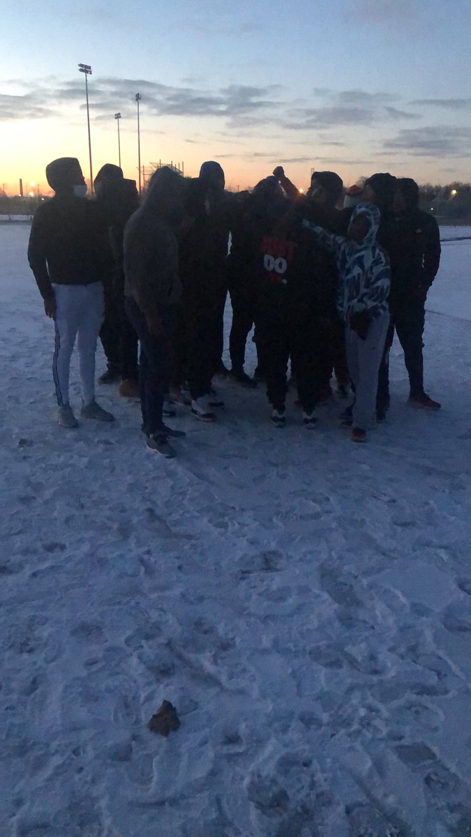 This group of Lions ain’t waiting for spring ball. 7am GRIND! A little snow won’t stop the hunt! #JointhePRIDE