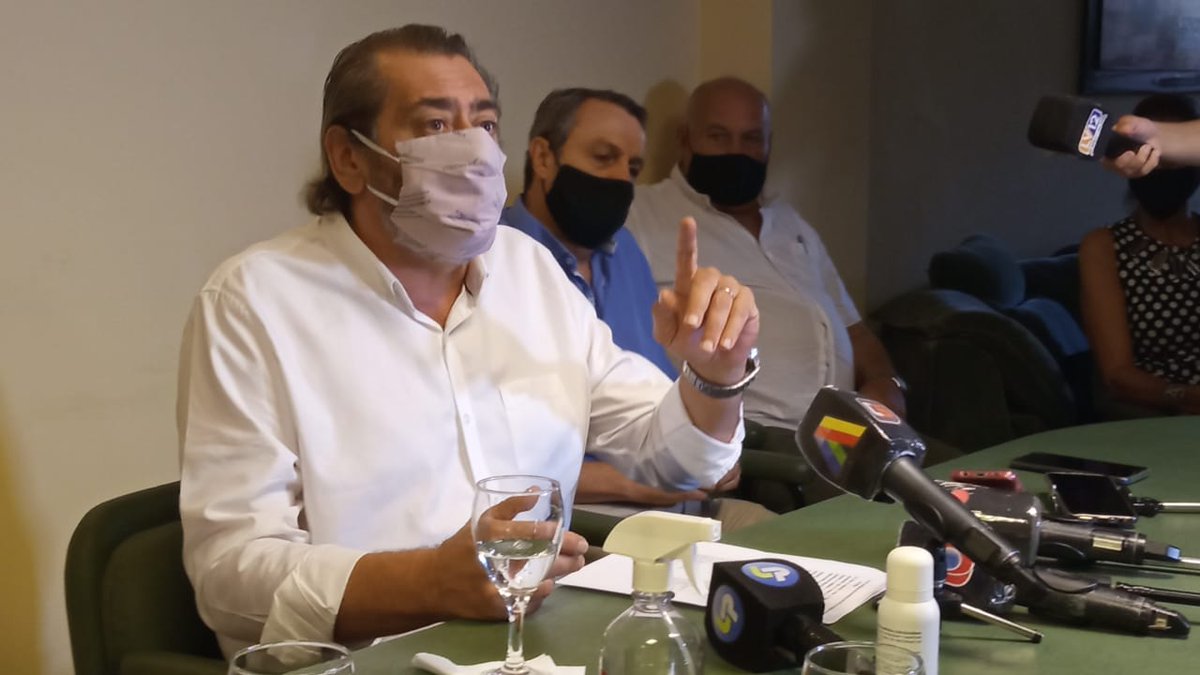 [AHORA]
Conferencia de prensa de <a href="/aetattucuman/">aetat</a> 
"Estamos ante la desaparición del transporte público"

¿Qué pasará con el transporte?
Escuchanos por FM98.7 o a través de la web
radionacional.com.ar