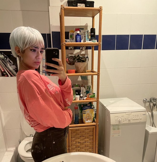 Someone (@Hossyposs ) told me I look like a budget @halleberry -_- I think it looks cute 😭 Thoughts?<a class="tags" target="_blank" title="On Twitter" href="/?out=eyJ0eXAiOiJKV1QiLCJhbGciOiJIUzUxMiJ9.eyJpYXQiOjE3MjI1MTQ5MTksImlzcyI6InR3cG9ybnN0YXJzLmNvbSIsIm5iZiI6MTcyMjUxNDkxOSwiZXhwIjoxNzU0MDUwOTE5LCJyZWRpcmVjdF91cmwiOiJodHRwczovL3R3aXR0ZXIuY29tL0hvc3N5cG9zcyJ9.gLn7pOLS4qXuwifNJ9WNN9wKoTVExNmSJk6yDQ_hQMjaOuyEuDKVuXfSxSuGH_xNErw5WXxP_J_8yZdScqipKg">@Hossyposs</a>