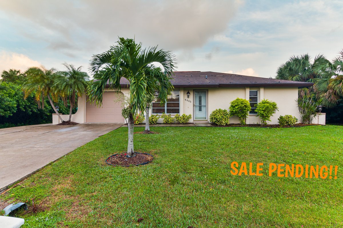 RLTYDaleThomas's tweet photo. Sale pending for 4468 Costello in Port Charlotte! 🏡🔑 https://t.co/iWDw5ZGLv5
