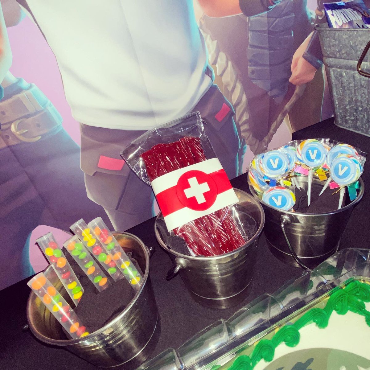 doubledeesllc's tweet photo. Fortnite themed party part 1   #fortnite #fortniteclips #memes #gaming #ps #fortnitecommunity #fortnitememes #fortnitebattleroyale #gamer #fortnitebr #xbox #fortniteclansrecruiting #meme #fortnitegameplay #follow #dankmemes #k #twitch #funny #like #fortnitemontage #youtube https://t.co/uG9HJA2ub6
