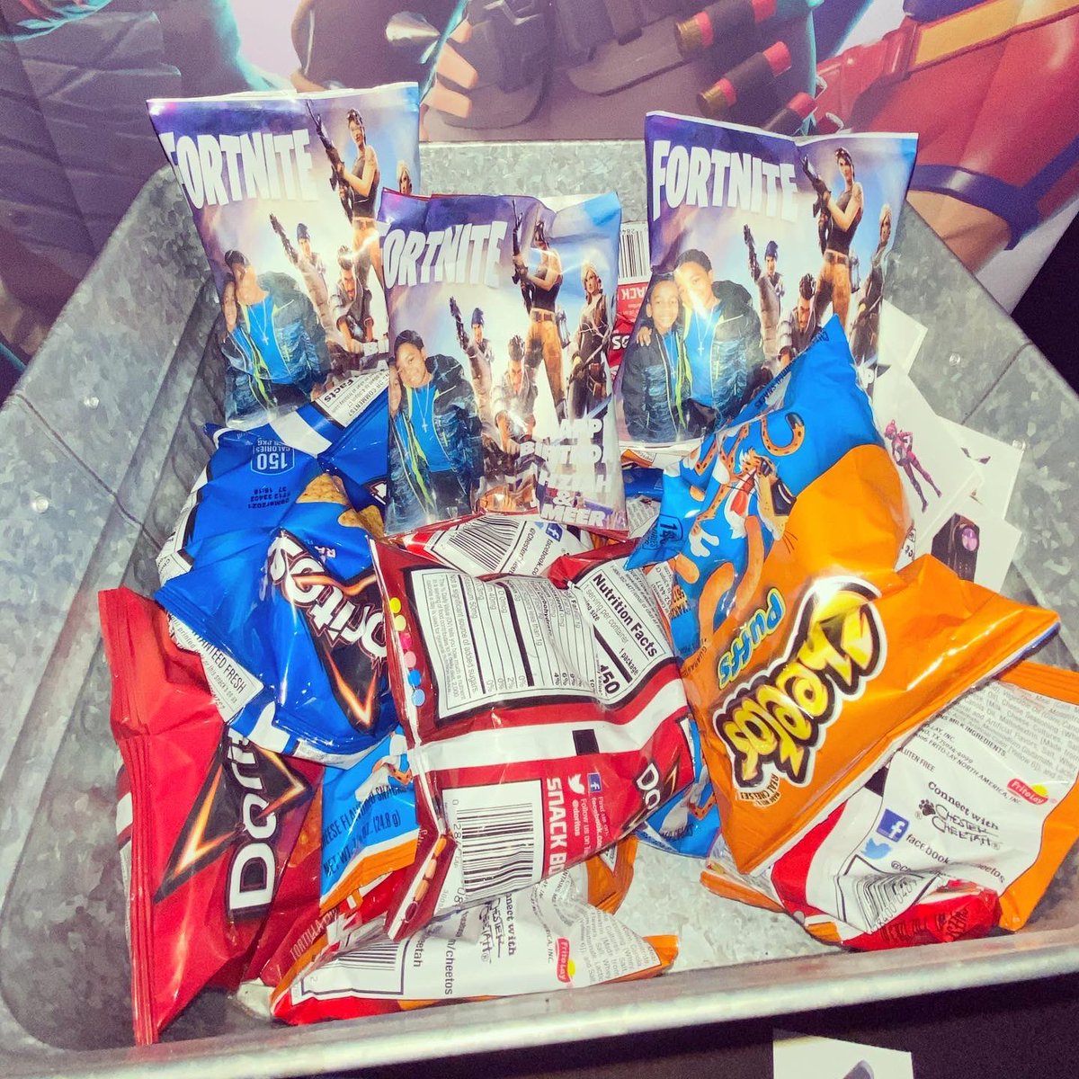 doubledeesllc's tweet photo. Fortnite themed party. Book yours today with custom decor and treats! #fortnite #fortniteclips #memes #gaming #ps #fortnitecommunity #fortnitememes #fortnitebattleroyale #gamer #fortnitebr #xbox #fortniteclansrecruiting #meme #fortnitegameplay #follow #dankmemes #k #twitch #funny https://t.co/vzFHqhJ9yM